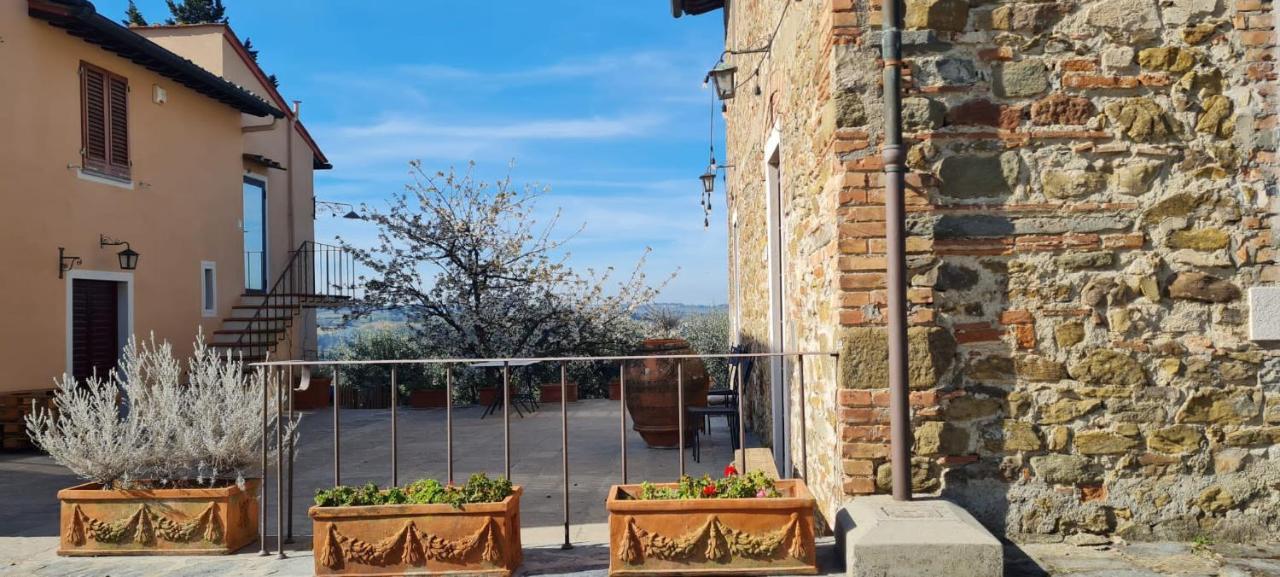 Agriturismo Il Pintello サン・カシャーノ・イン・ヴァル・ディ・ペーザ エクステリア 写真