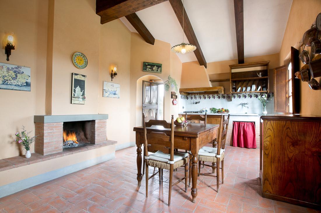 Agriturismo Il Pintello サン・カシャーノ・イン・ヴァル・ディ・ペーザ エクステリア 写真